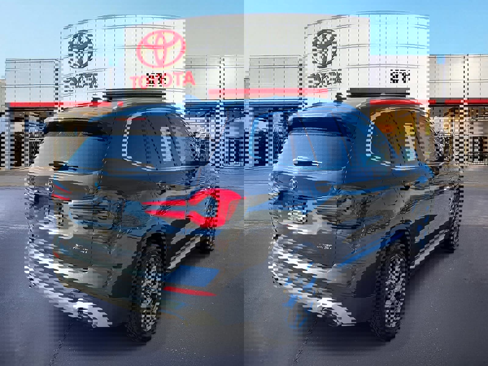 Used 2022 BMW X3 xDrive30i image 3