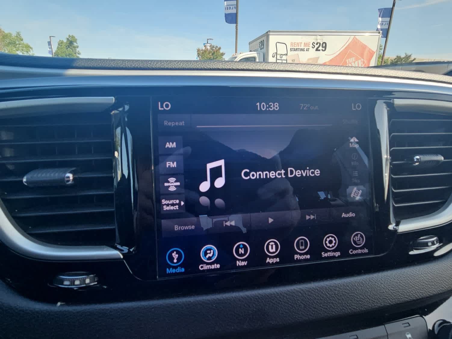 Used 2020 Chrysler Pacifica Touring-L Plus w/ S Appearance Package image 17