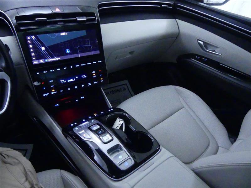 Used 2024 Hyundai Tucson Limited image 17