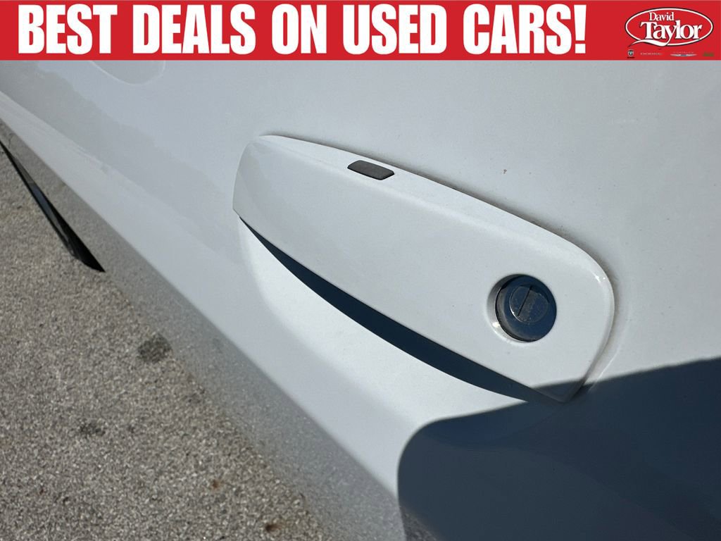 Used 2021 Dodge Challenger SXT RWD image 33