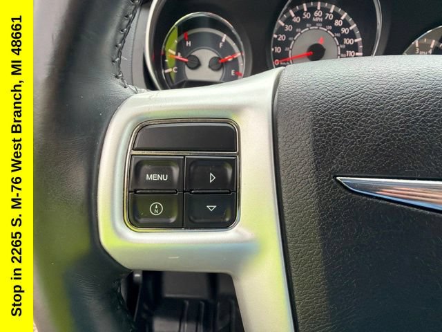 Used 2013 Chrysler 200 Touring FWD image 20
