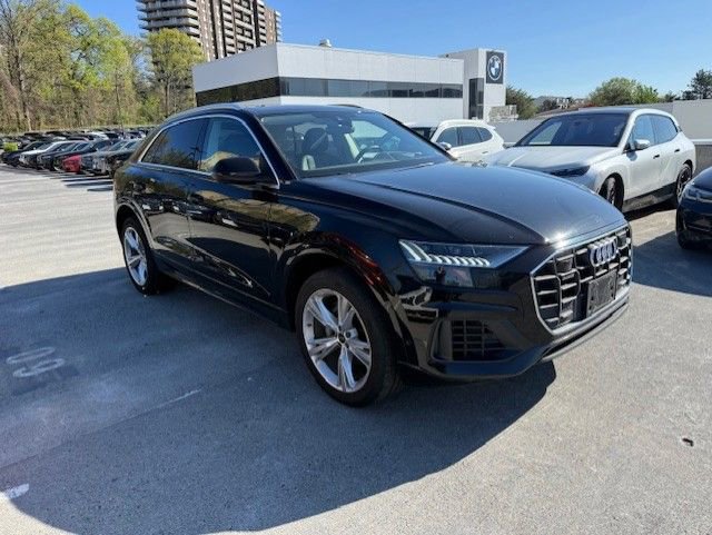 Used 2023 Audi Q8 Prestige w/ Prestige Package image 2