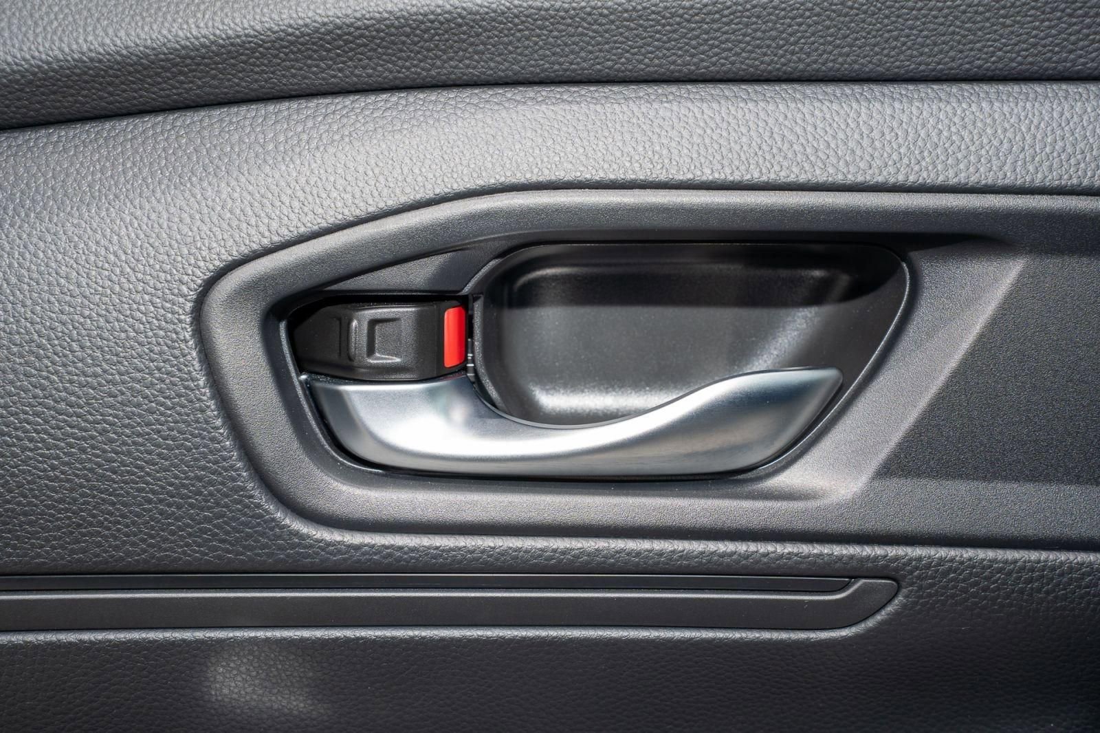 Certified 2025 Honda Accord LX image 28