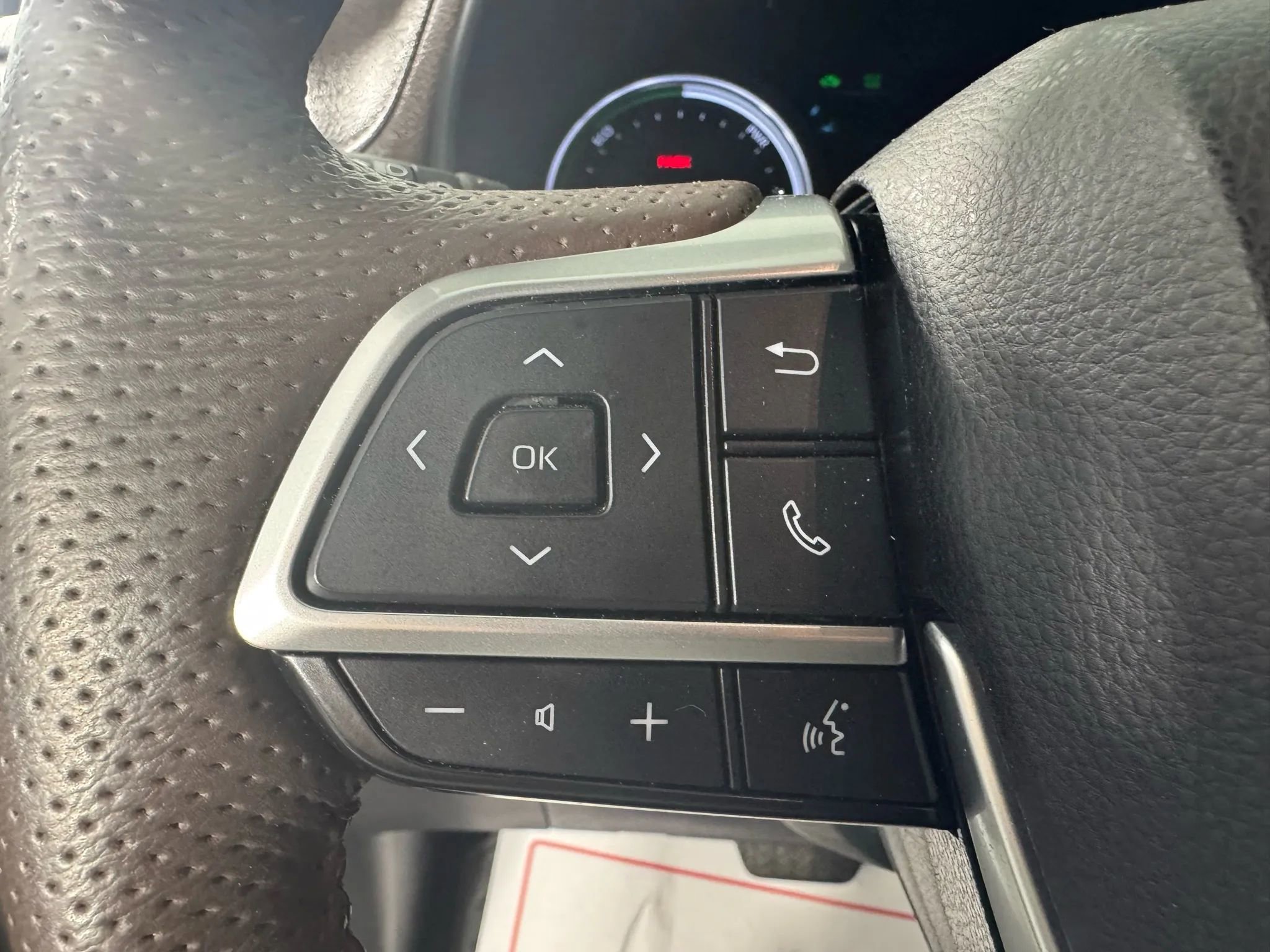 Used 2024 Toyota Sienna Platinum image 15