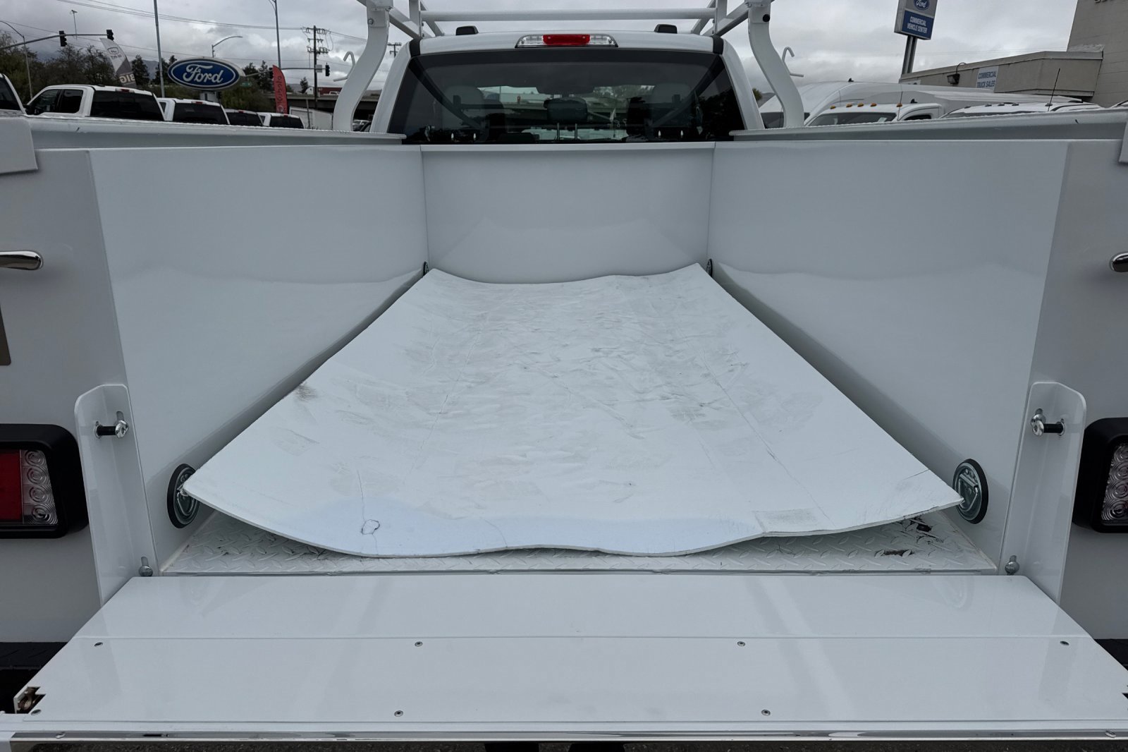 New 2026 Ford F250 XL w/ XL Chrome Package image 12