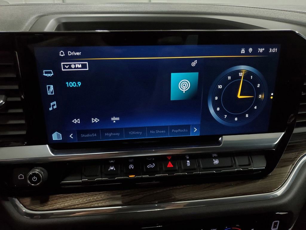 Used 2023 Chevrolet Silverado 1500 LT w/ Protection Package image 17