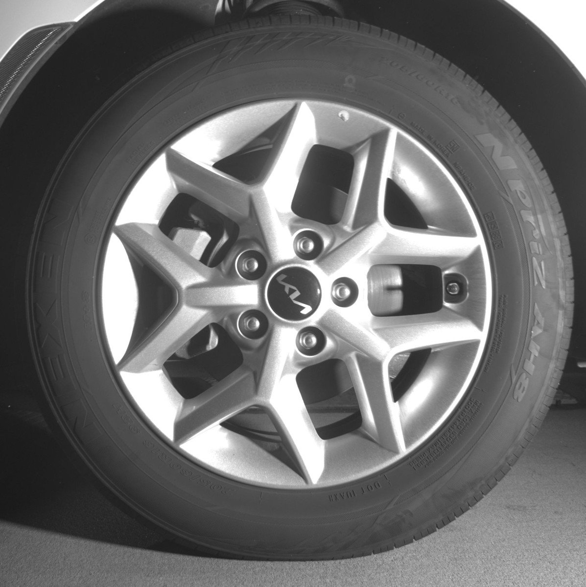 Used 2025 Kia Soul LX w/ LX Technology Package FWD image 12