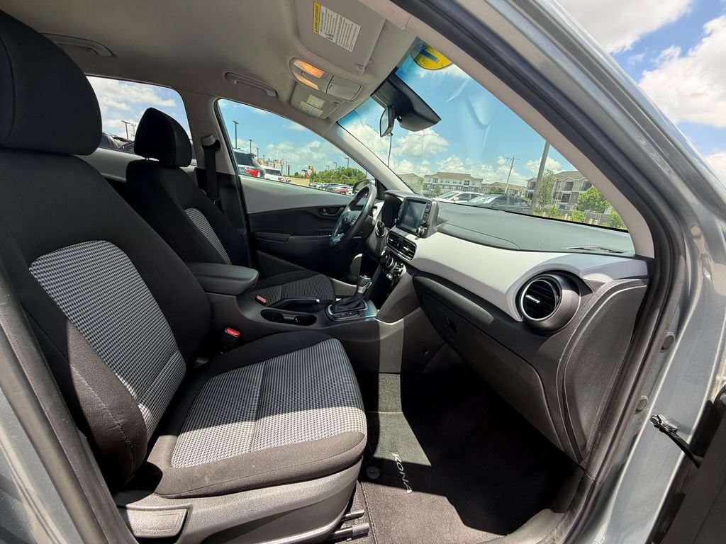 Used 2021 Hyundai Kona SEL w/ Cargo Package FWD image 25