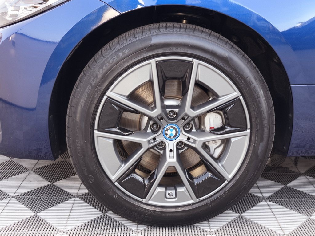 Certified 2023 BMW i4 eDrive35 w/ Premium Package RWD image 13