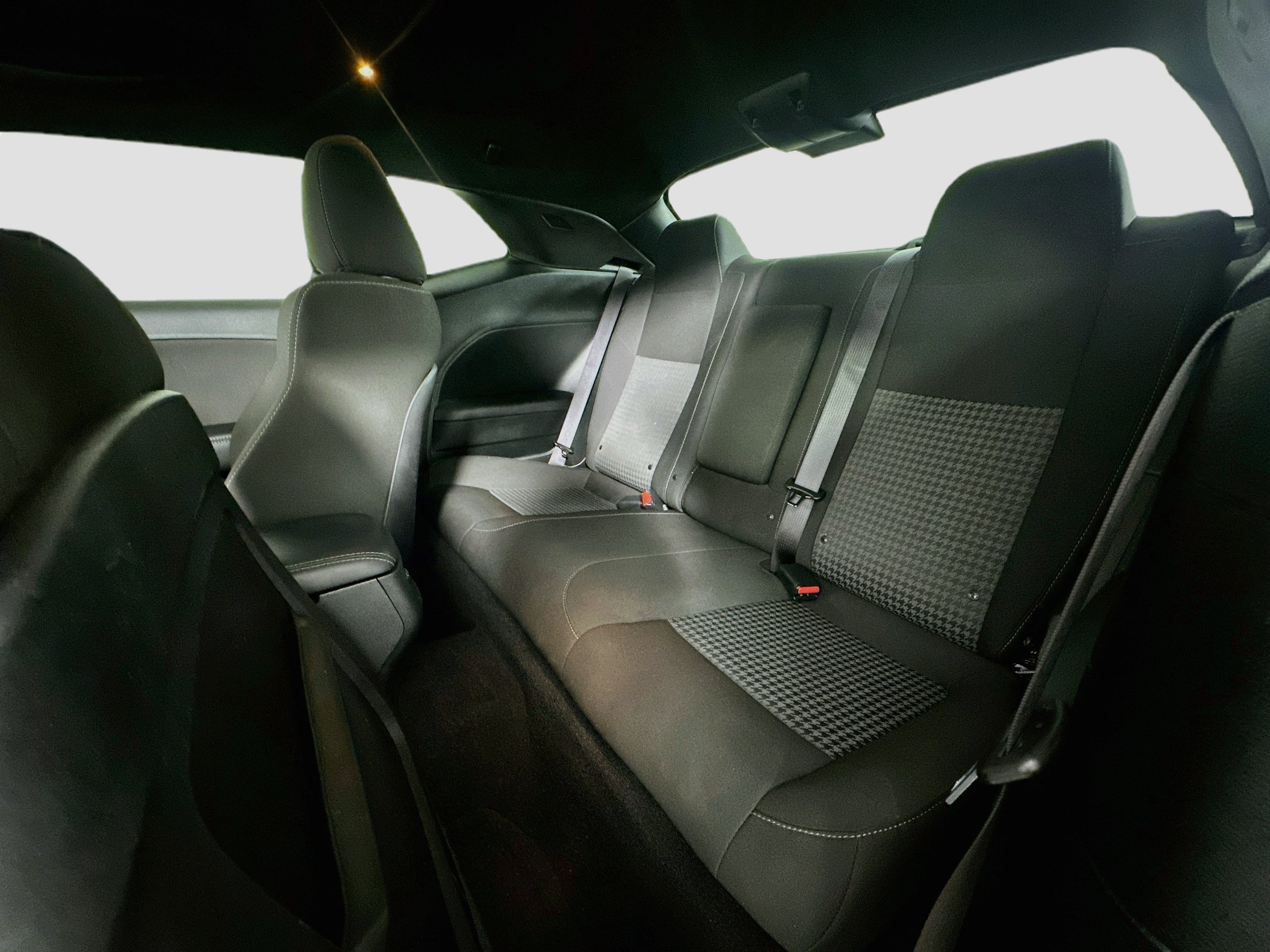 Used 2022 Dodge Challenger R/T Scat Pack w/ Driver Convenience Group RWD image 27