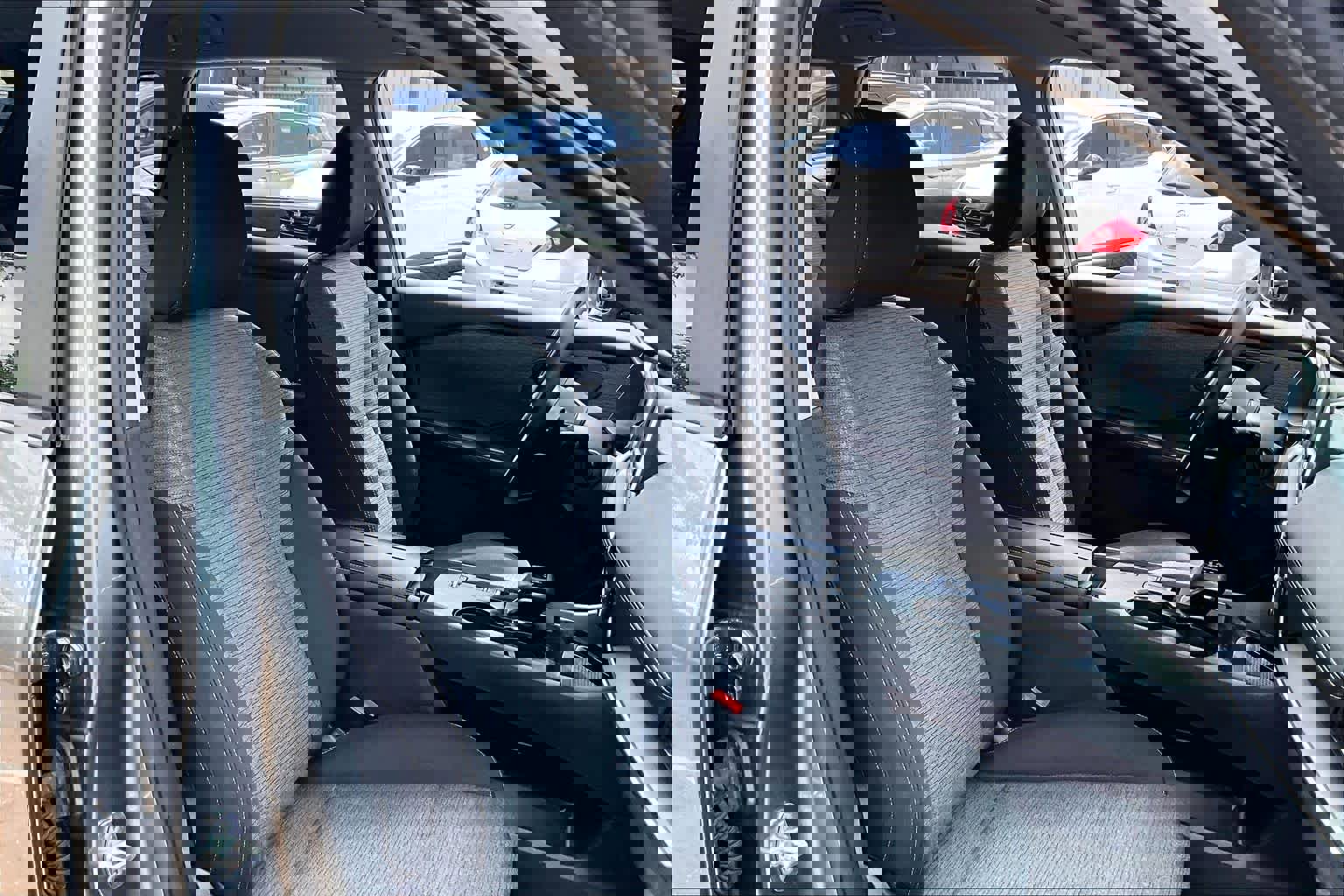 Used 2022 Nissan Rogue S image 9