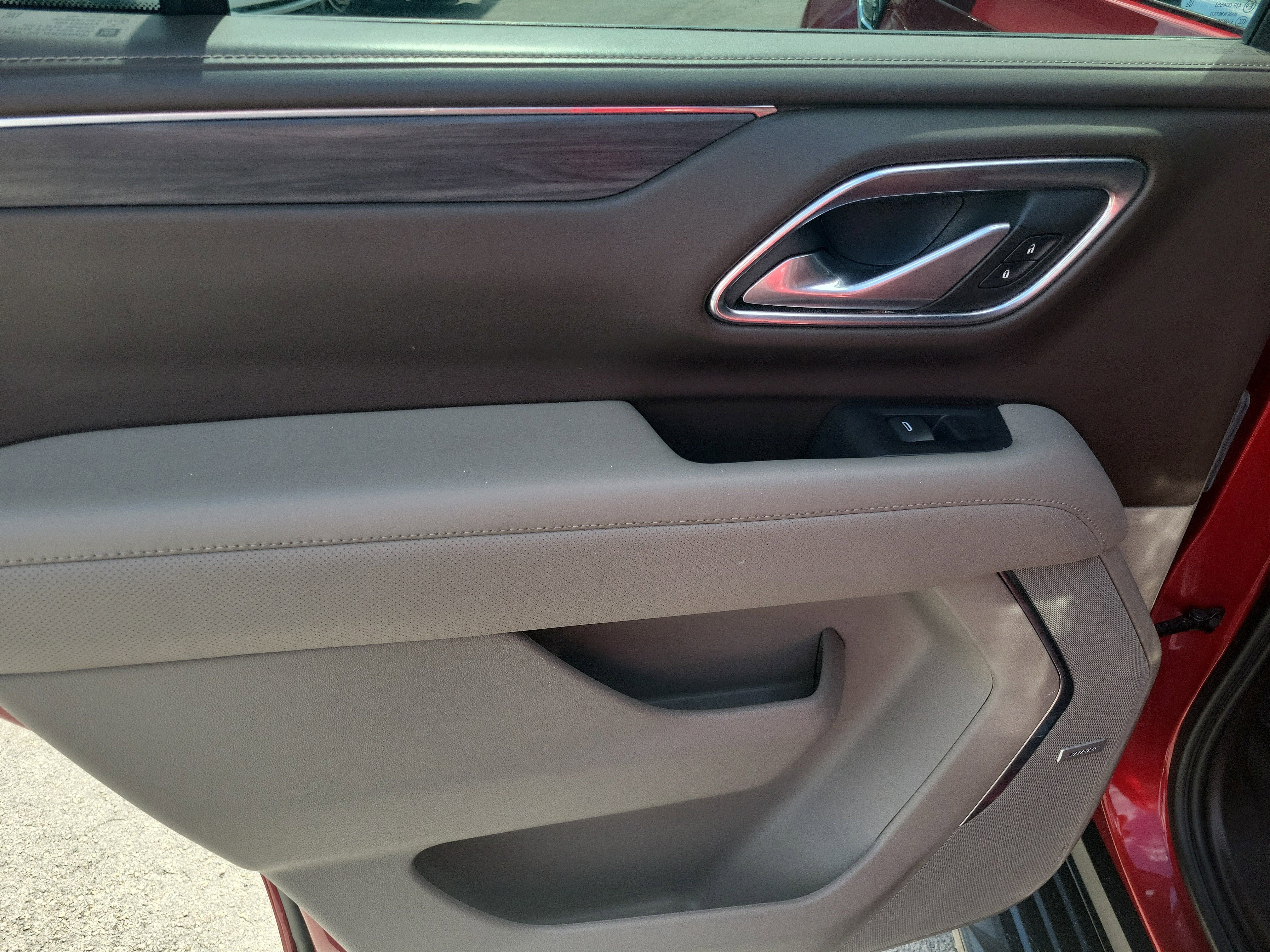 Used 2023 GMC Yukon SLT image 10