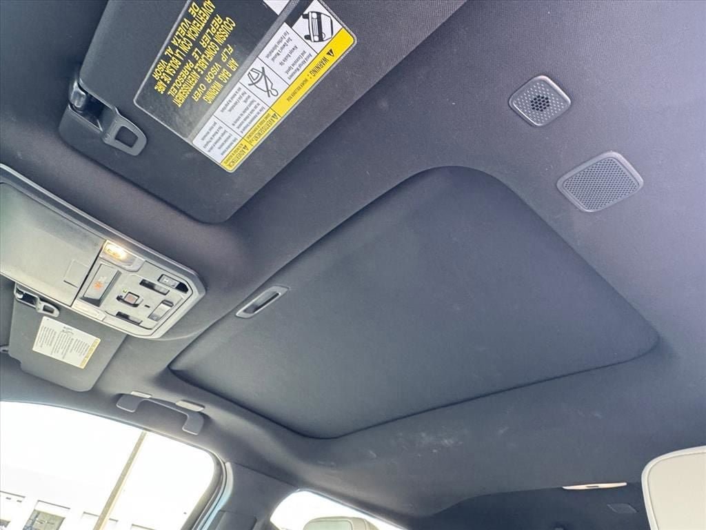 Used 2024 Toyota Tacoma Limited w/ Limited Package (LT) AWD/4WD image 26