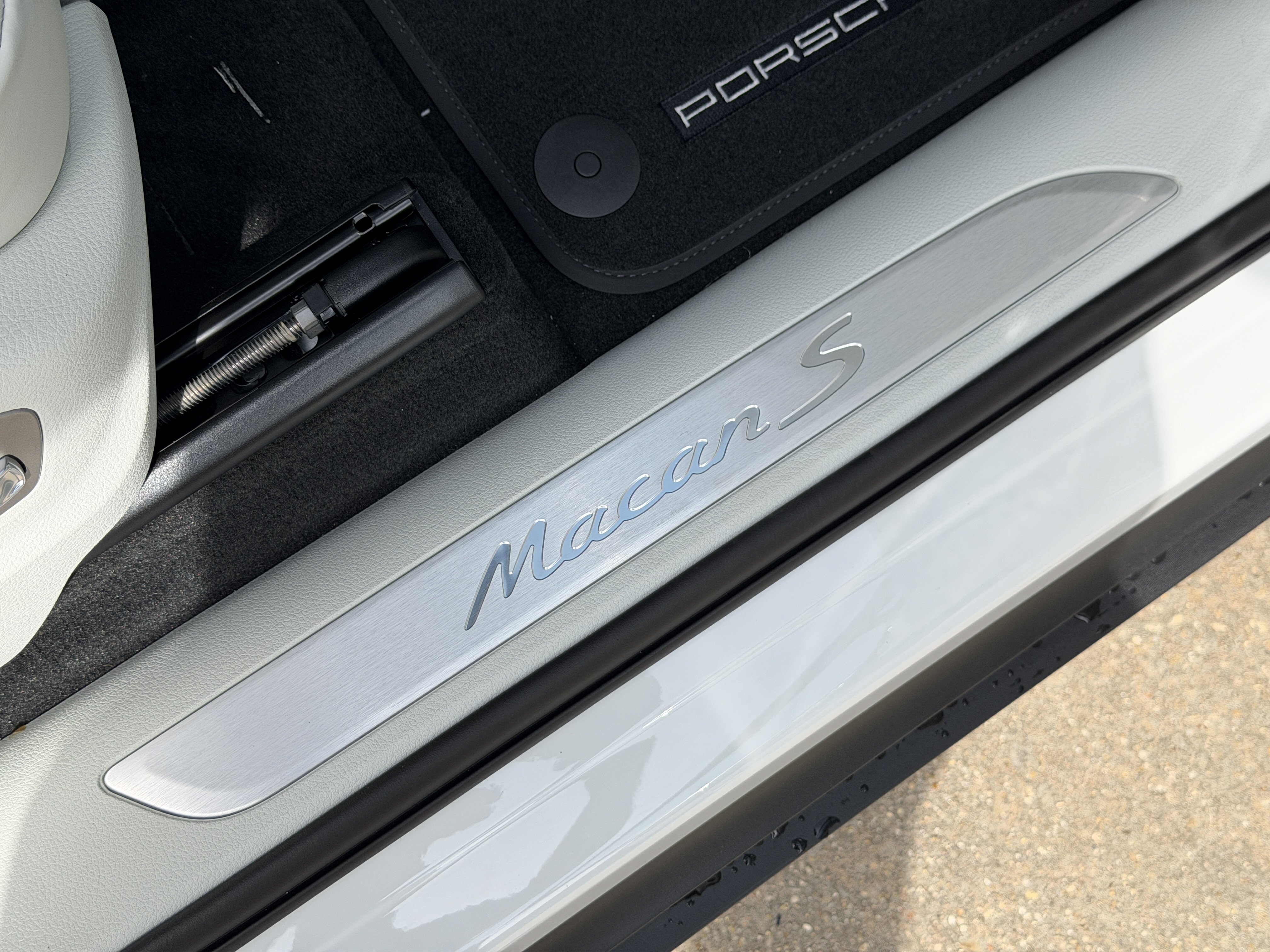 New 2026 Porsche Macan S AWD/4WD image 10