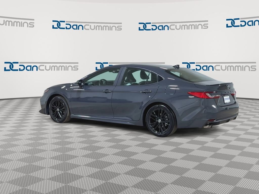 Used 2025 Toyota Camry SE w/ Convenience Package image 7