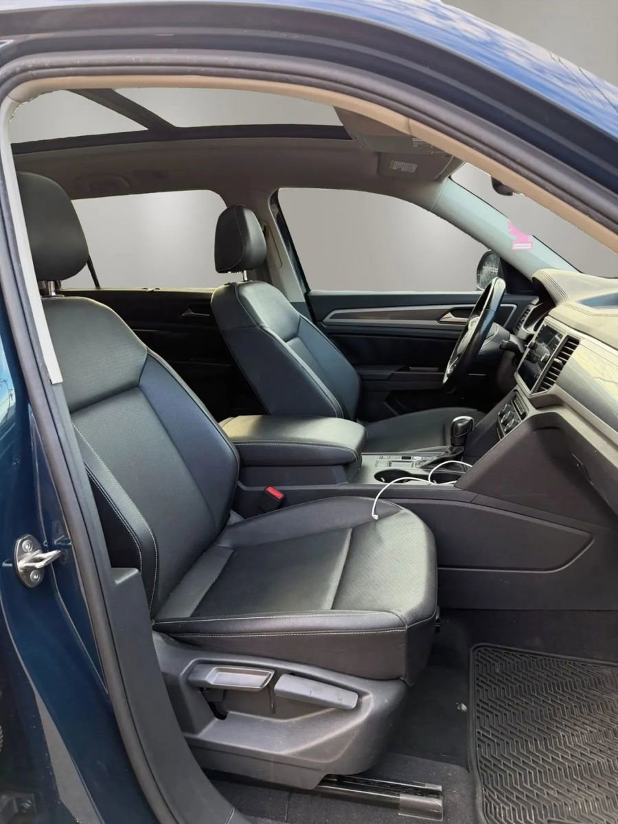 Used 2021 Volkswagen Atlas SE w/ Panoramic Sunroof Package FWD image 13