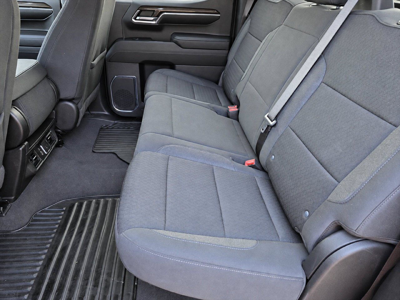 Certified 2024 Chevrolet Silverado 1500 LT AWD/4WD image 27