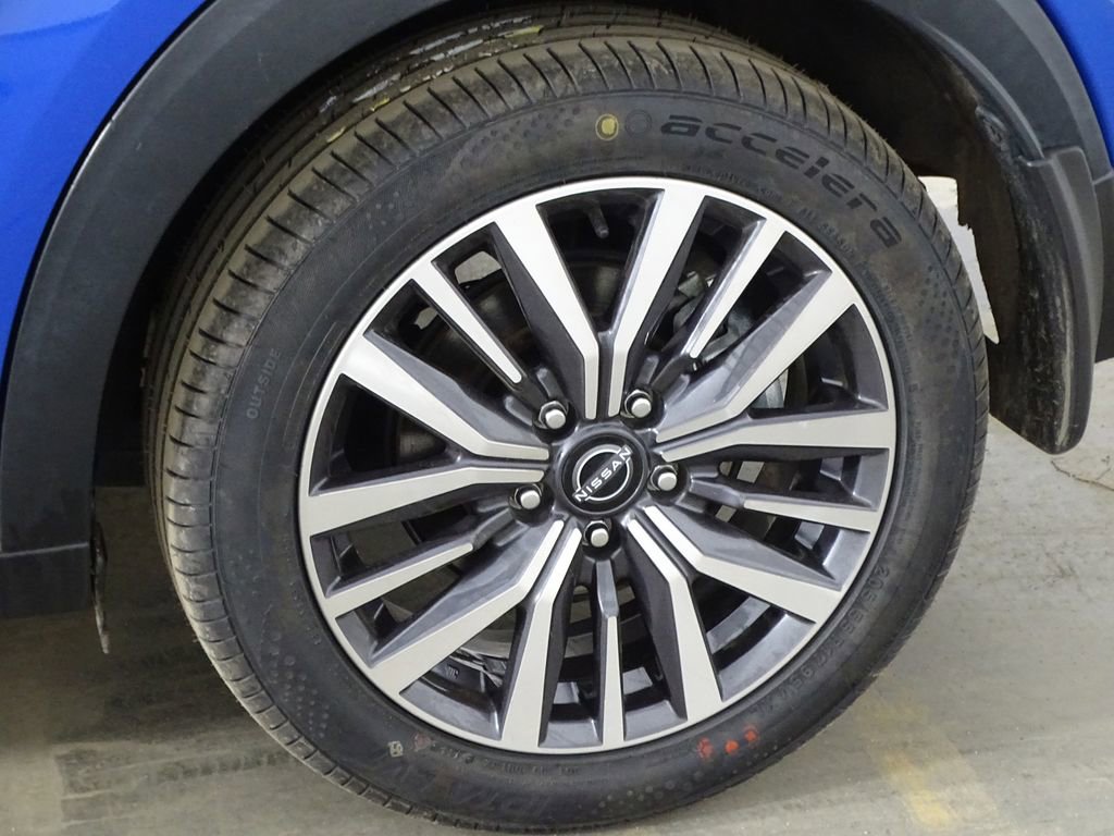 Used 2023 Nissan Kicks SV image 37