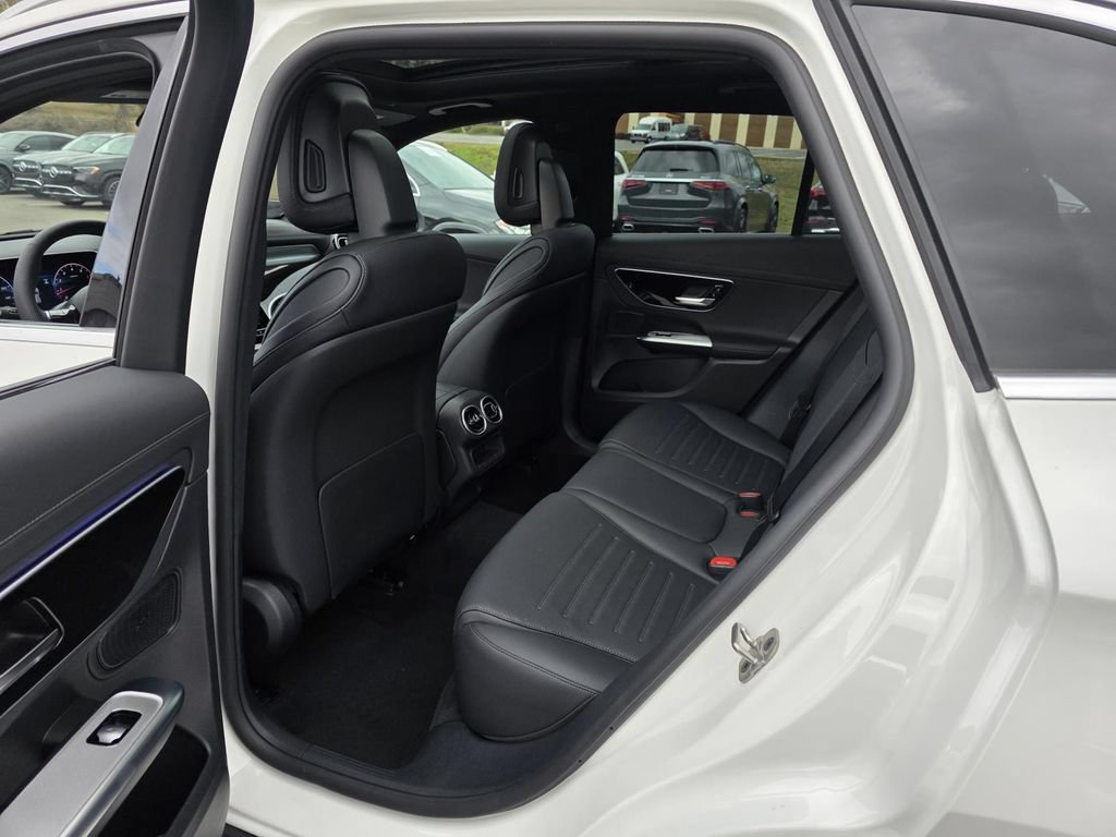 Used 2026 Mercedes-Benz GLC 300 image 22