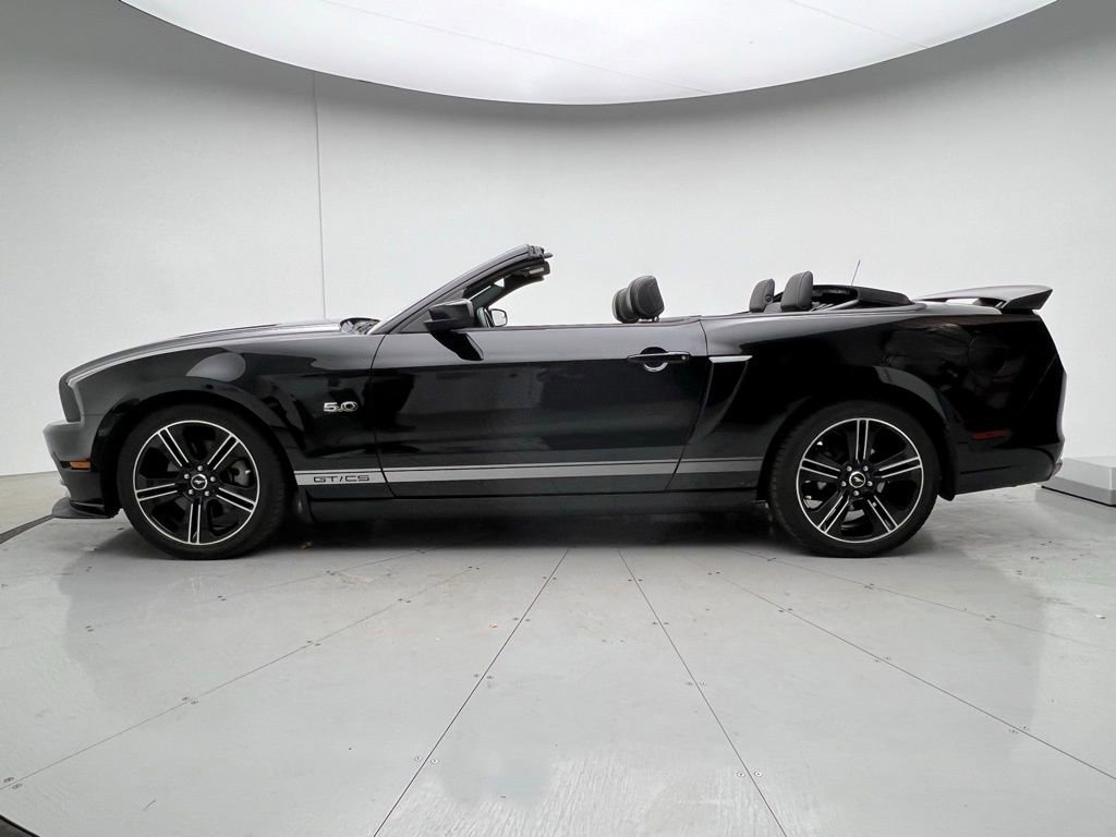 Used 2014 Ford Mustang GT Premium w/ Equipment Group 402A image 2