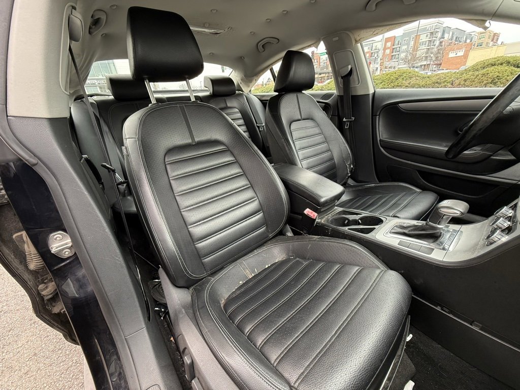 Used 2010 Volkswagen CC Sport image 14