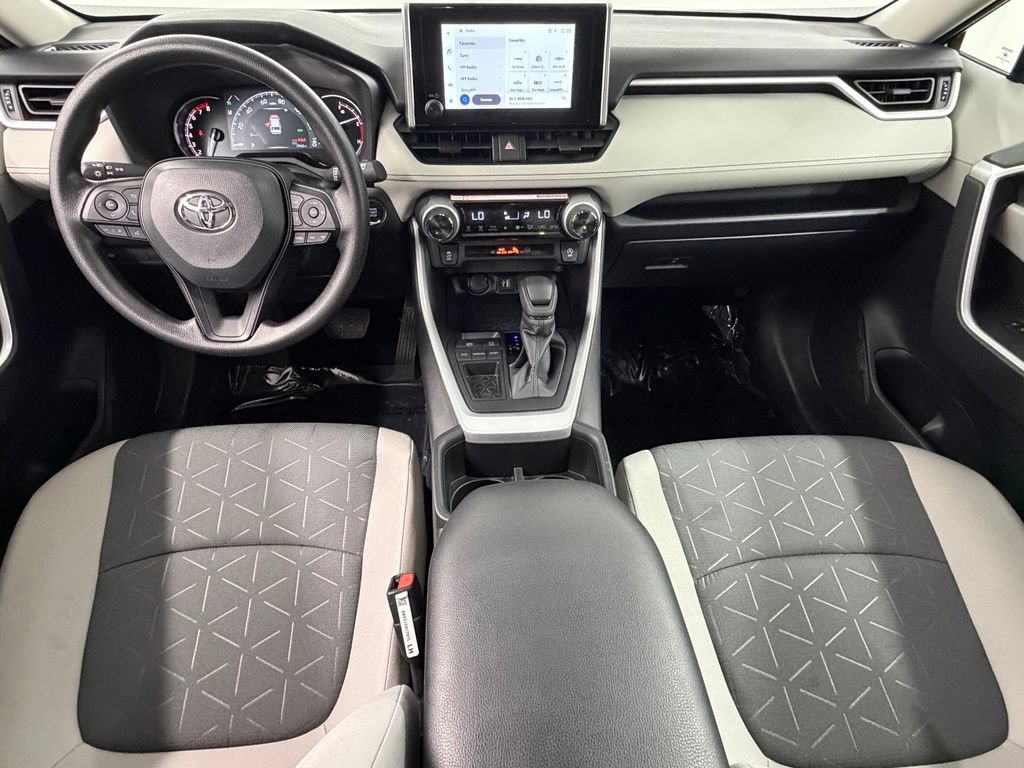 Certified 2025 Toyota RAV4 XLE w/ Convenience Package FWD image 39