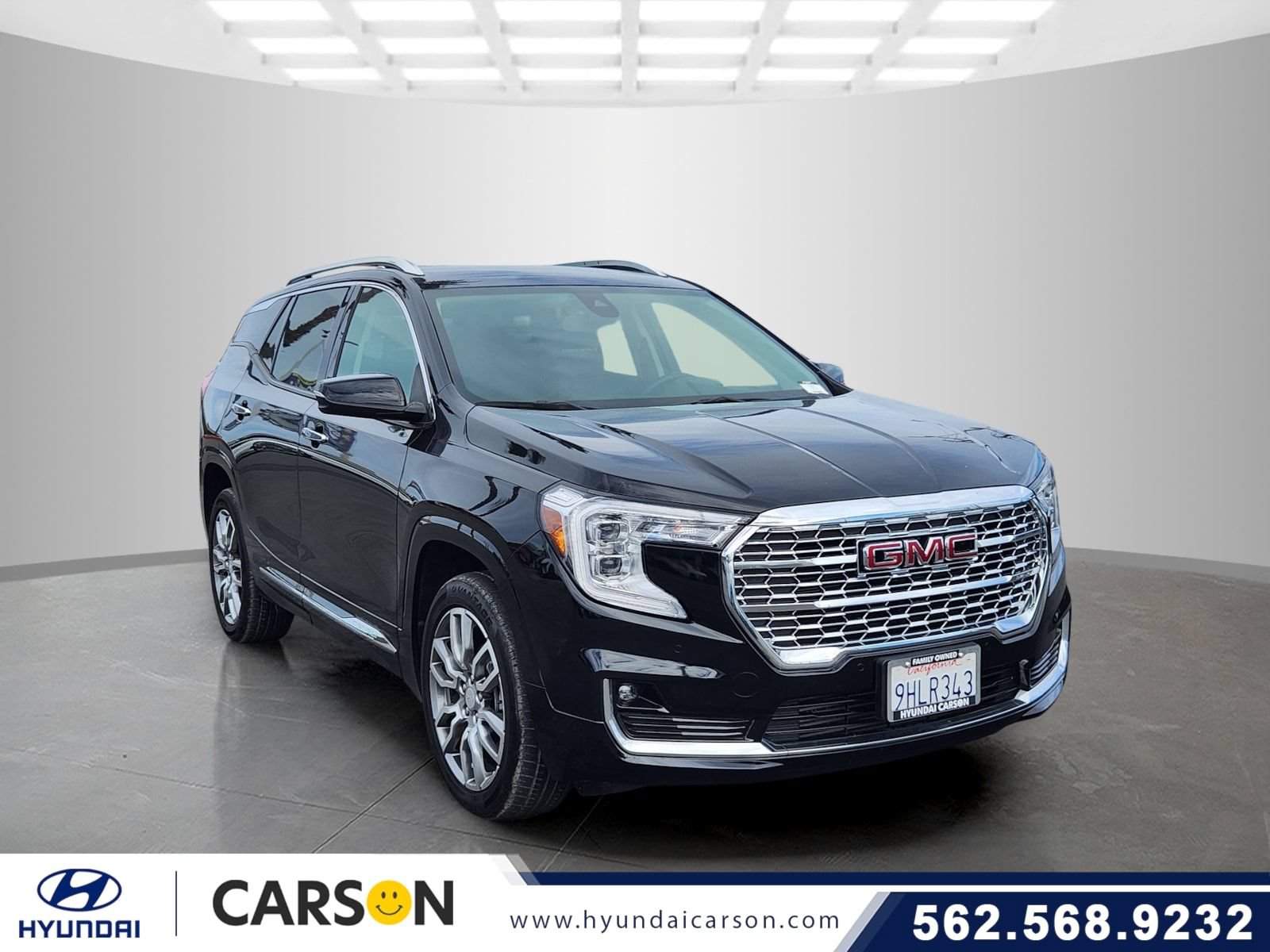 Used 2023 GMC Terrain Denali w/ LPO, Cargo Package AWD/4WD image 1