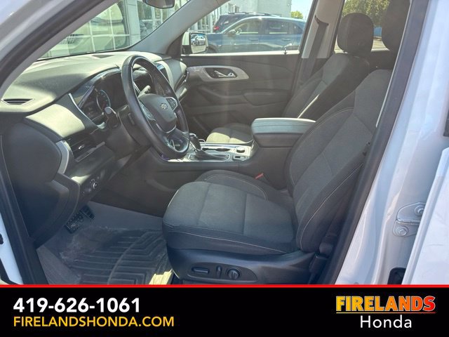 Used 2020 Chevrolet Traverse LT w/ Driver Confidence II Package AWD/4WD image 17