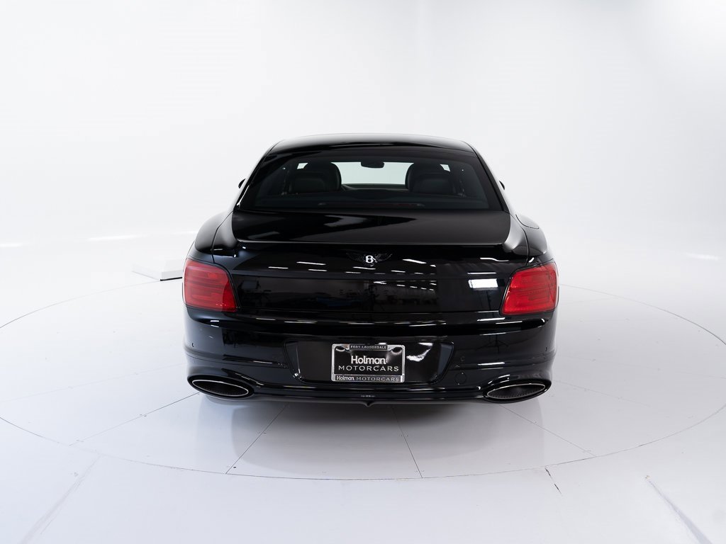 New 2026 Bentley Flying Spur Azure image 4