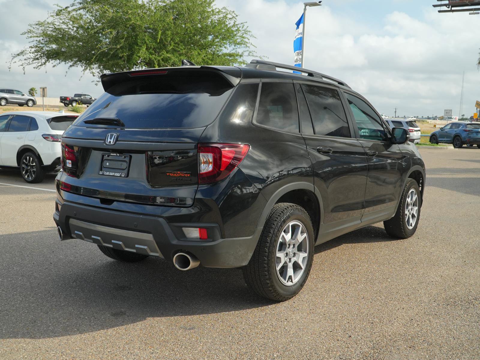 Used 2023 Honda Passport TrailSport image 5