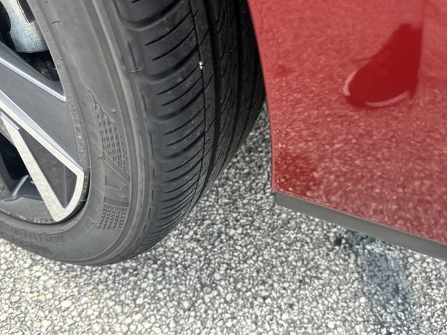 Certified 2024 Hyundai Elantra Limited FWD image 12