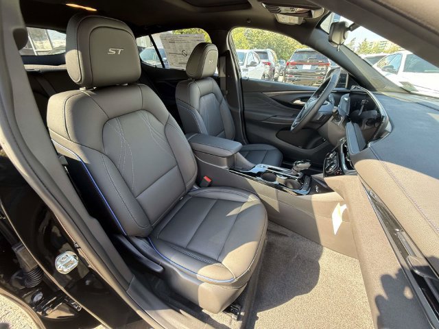 New 2026 Buick Envista Sport Touring w/ Convenience I Package FWD image 8