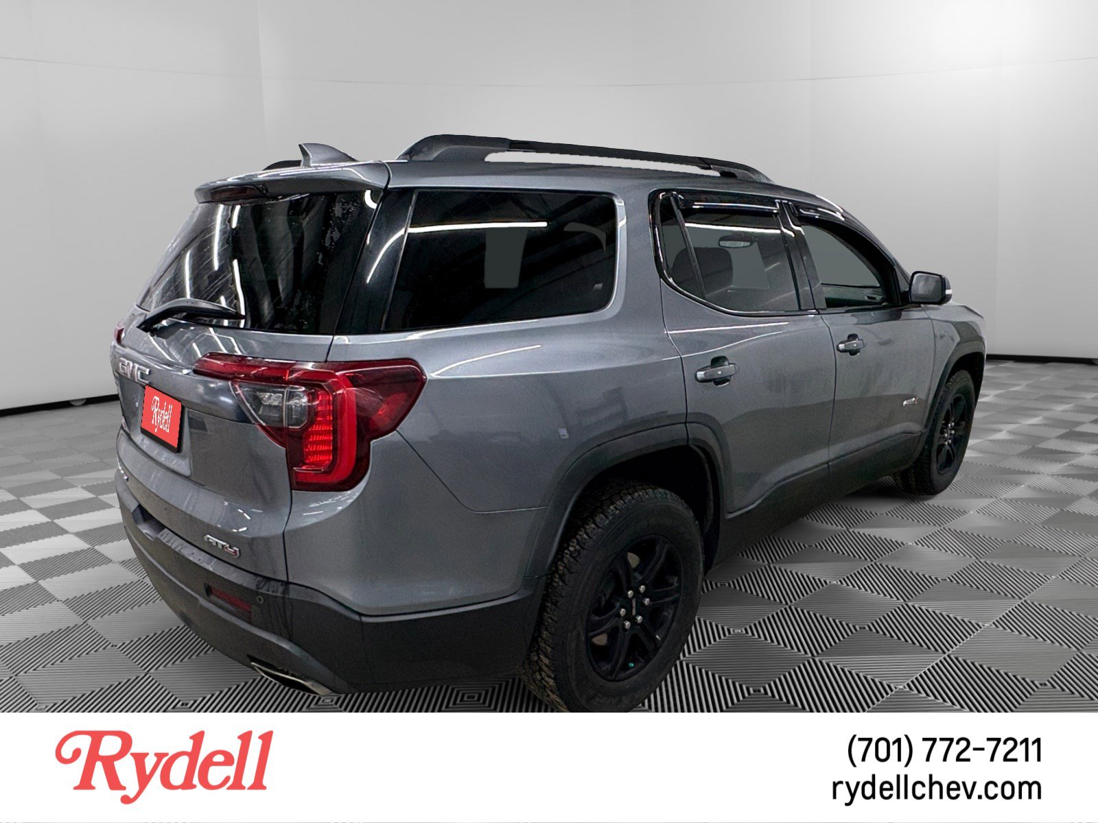 Used 2021 GMC Acadia AT4 w/ Technology Package AWD/4WD image 5