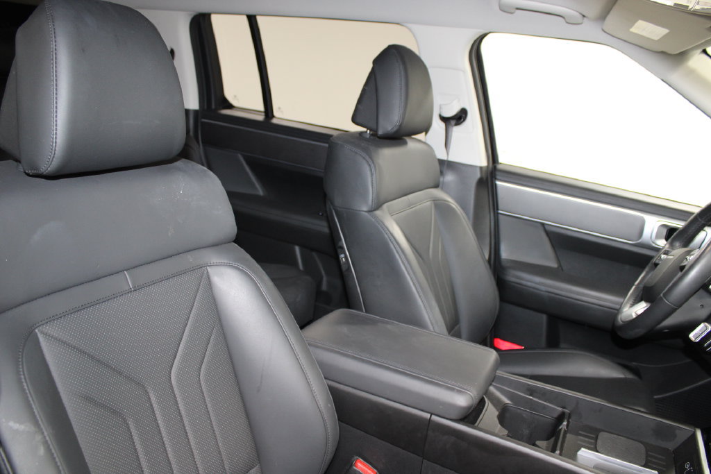 Used 2026 Hyundai Santa Fe SEL FWD image 18