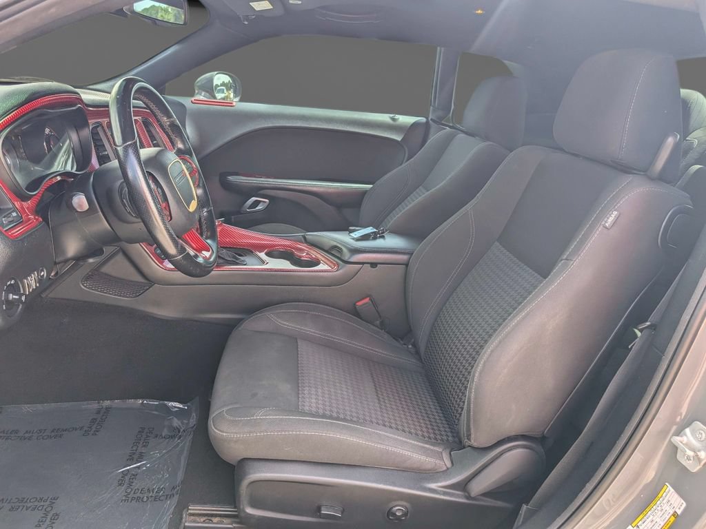 Used 2019 Dodge Challenger SXT w/ Blacktop Package RWD image 15