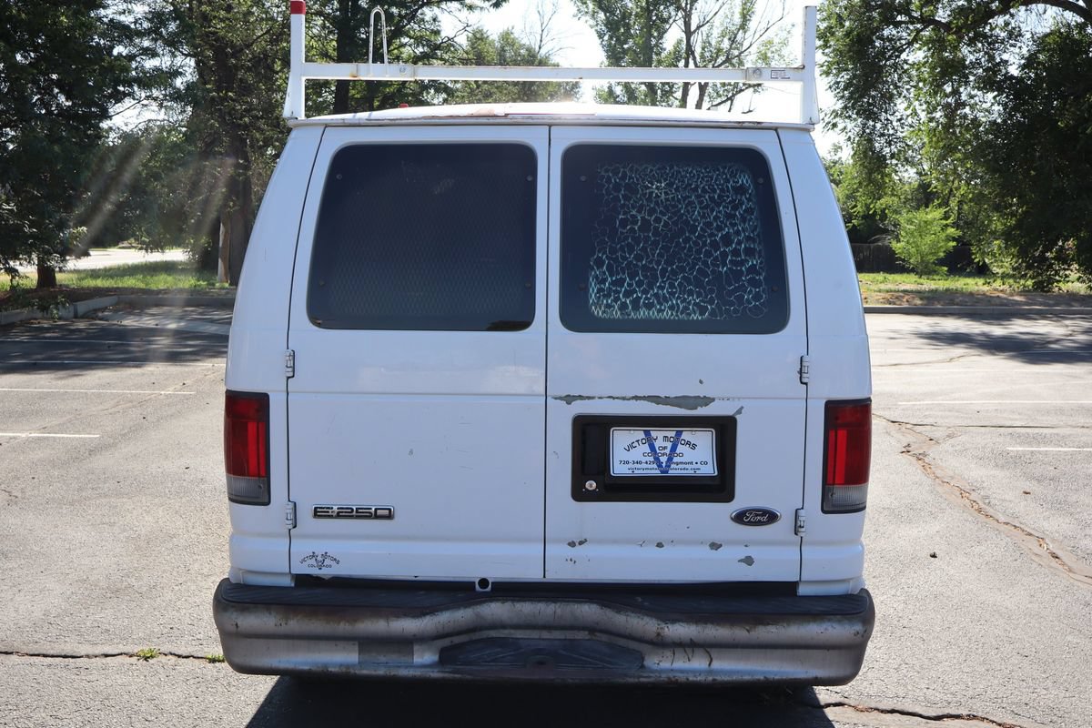Used 2006 Ford E-250 and Econoline 250 RWD image 6