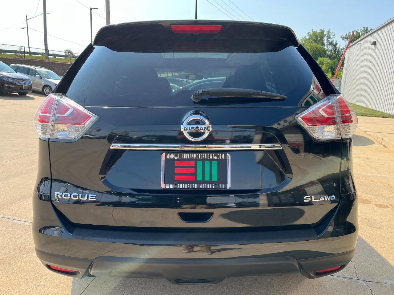 Used 2016 Nissan Rogue SL w/ SL Premium Package image 4
