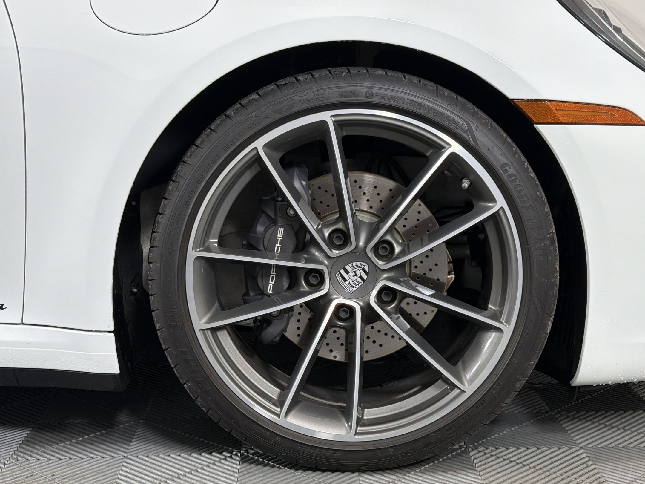 Certified 2024 Porsche 911 Carrera RWD image 15