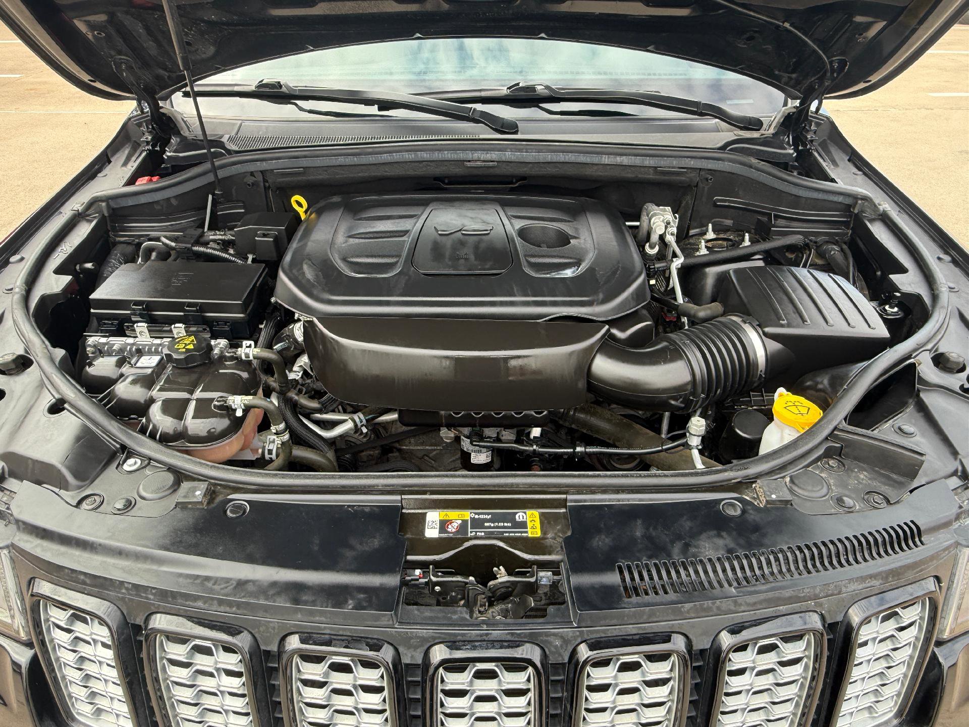 Used 2022 Jeep Grand Cherokee Laredo X image 30