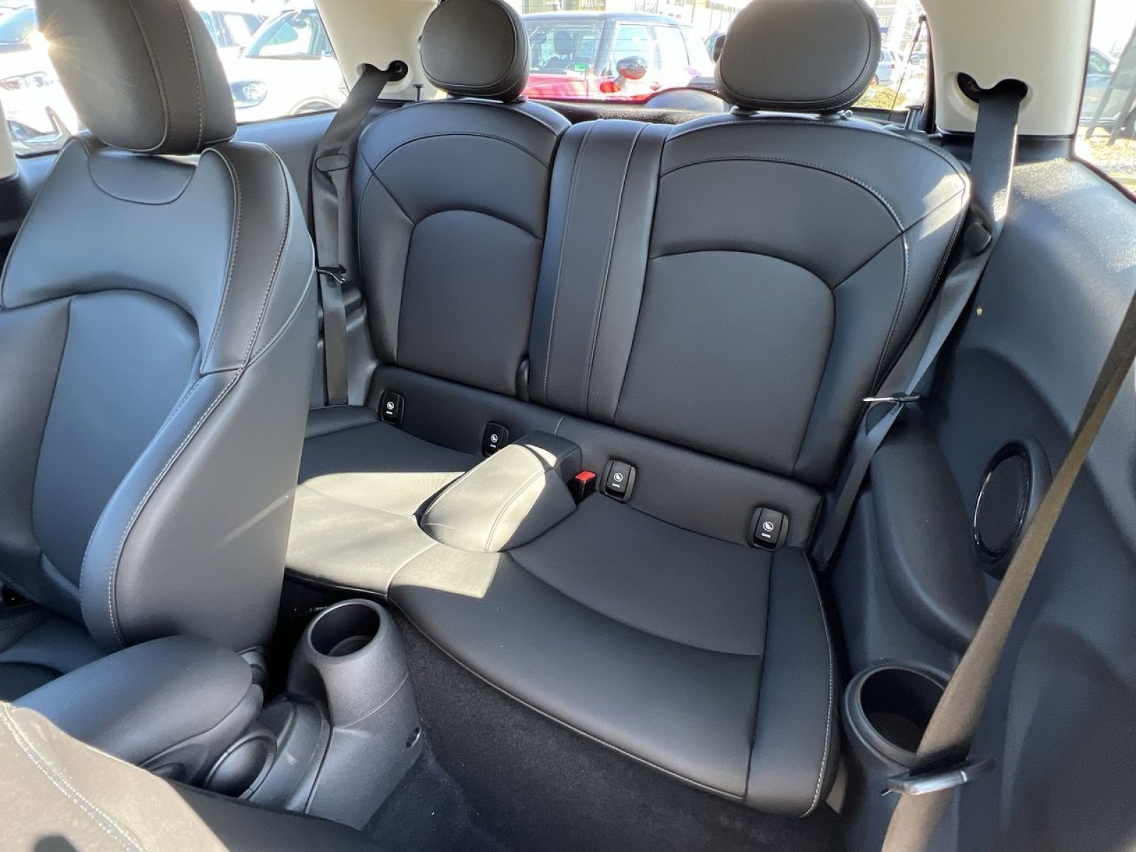 Used 2022 MINI Cooper S image 22