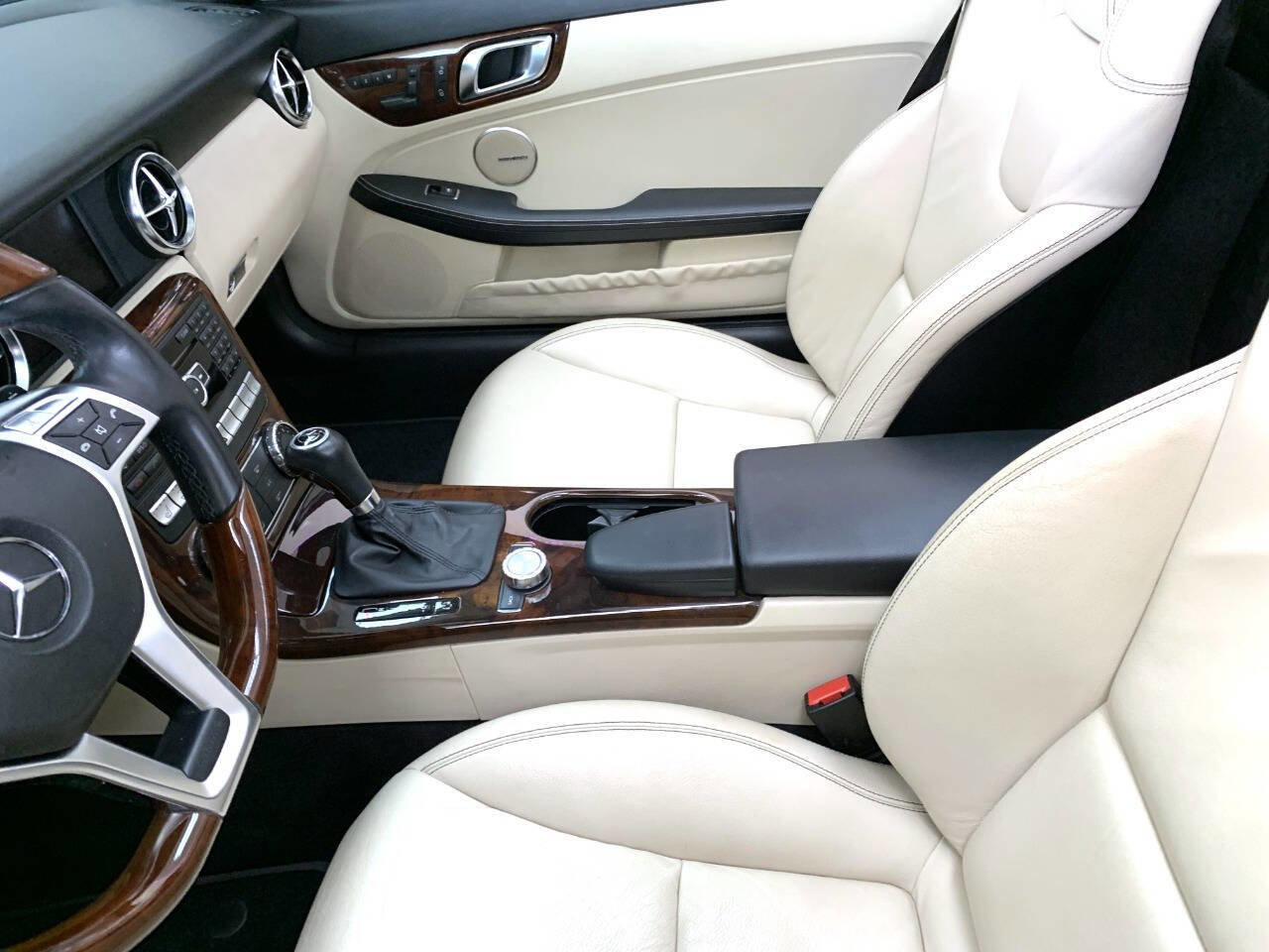 Used 2012 Mercedes-Benz SLK 350 image 11