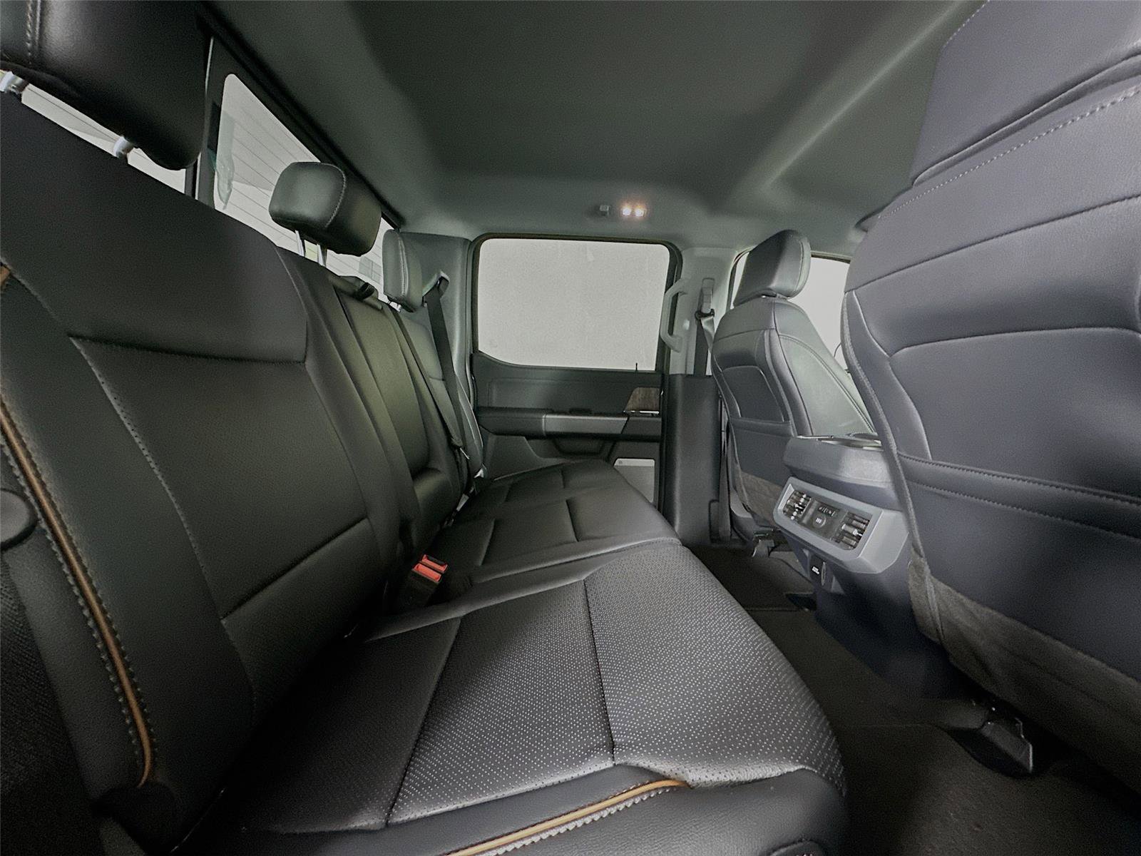 New 2026 Ford F350 Lariat image 28