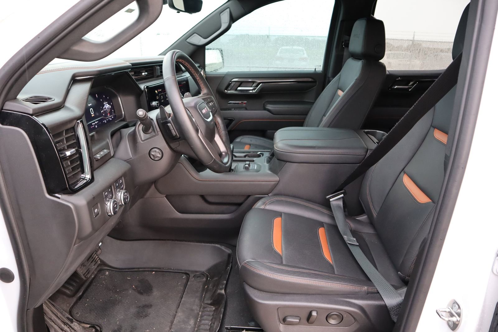 Used 2024 GMC Sierra 1500 AT4 w/ Technology Package image 25