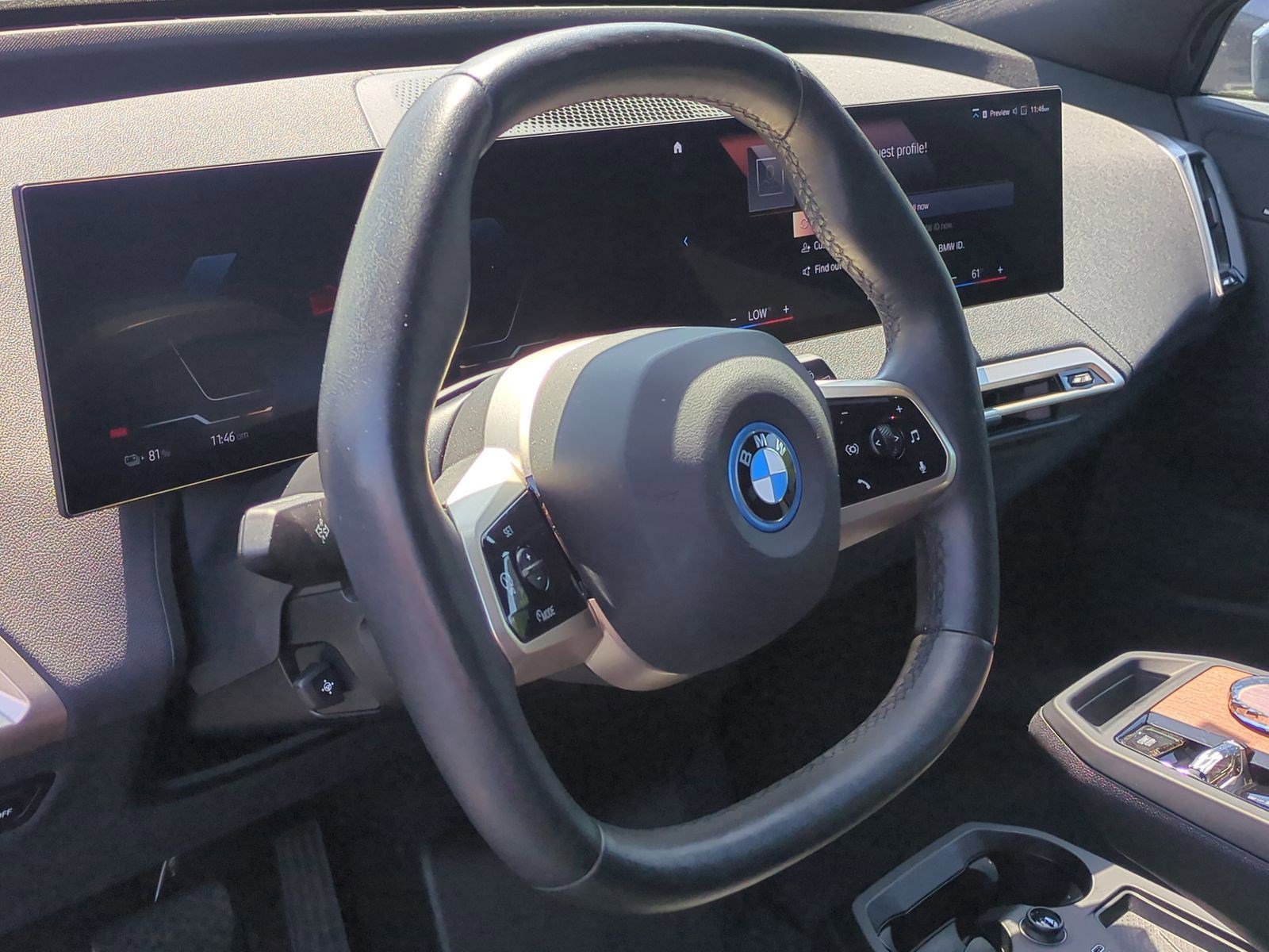 Certified 2023 BMW iX xDrive50 w/ Premium Package AWD/4WD image 18