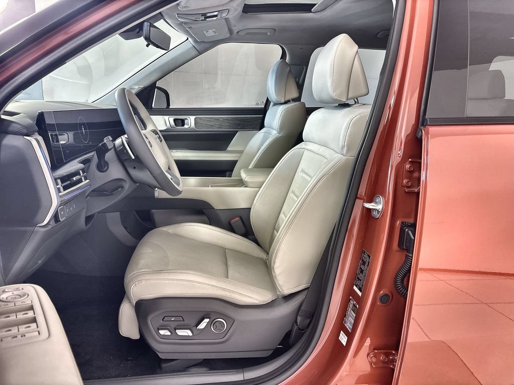 New 2025 Hyundai Santa Fe Calligraphy FWD image 13