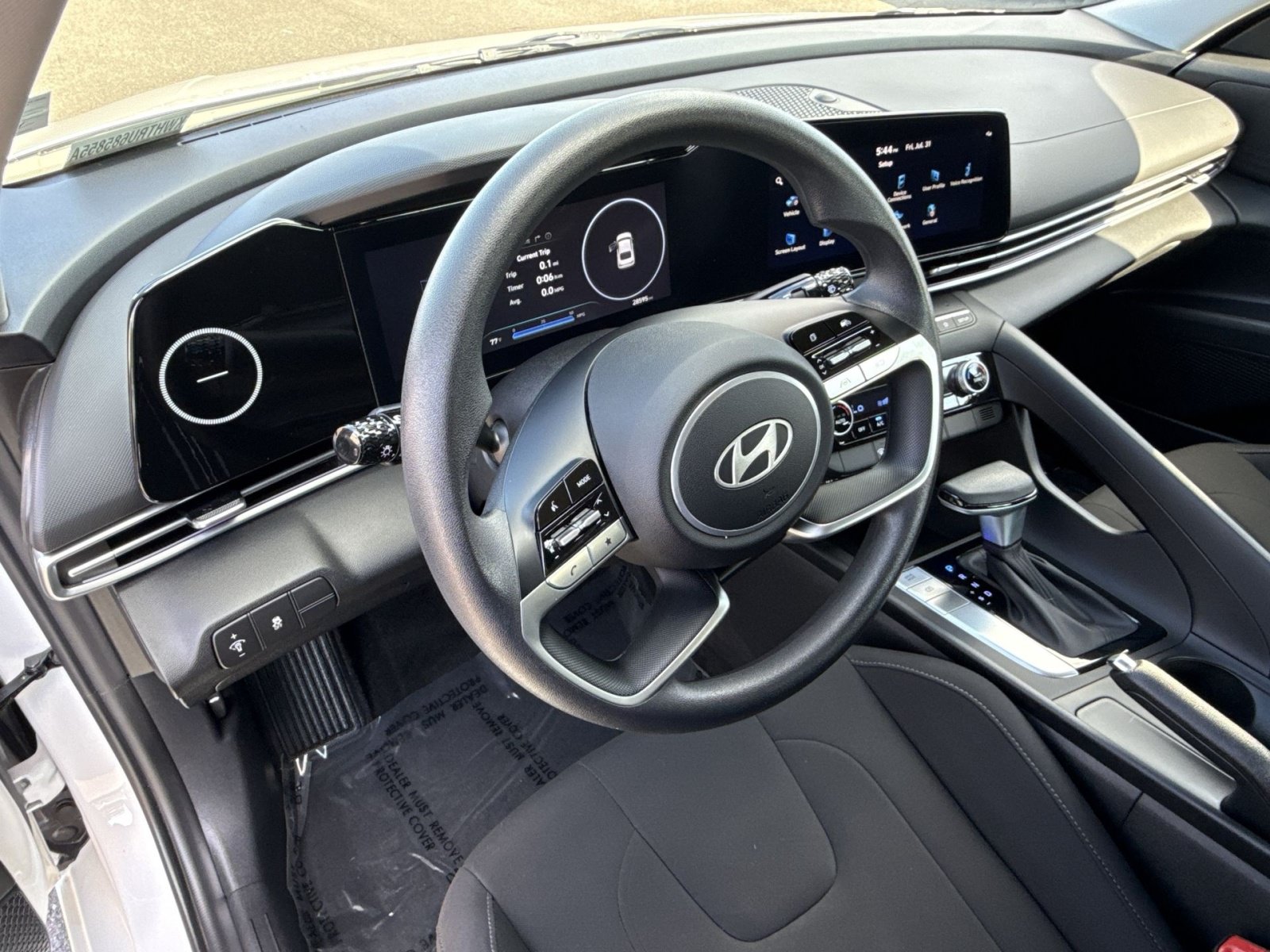 Certified 2024 Hyundai Elantra SEL FWD image 16