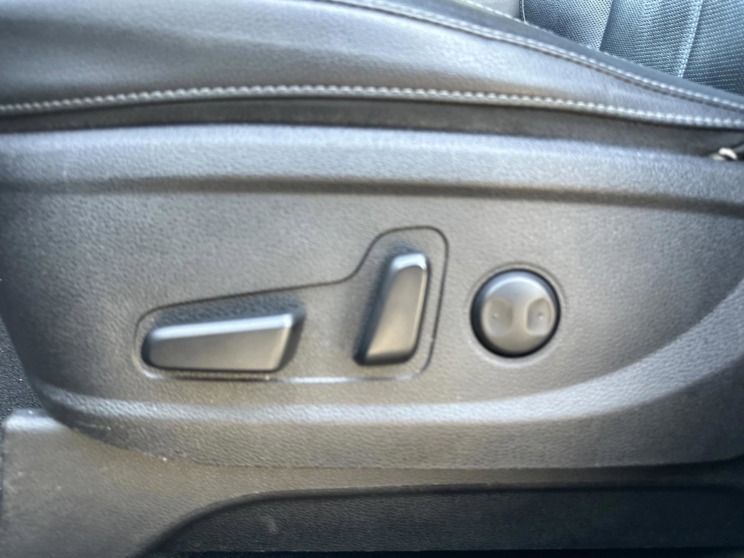 Used 2022 Kia Telluride EX w/ EX Premium Package image 32