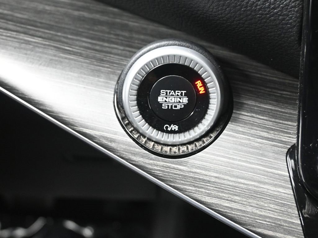 Used 2024 Jeep Wagoneer L Series II w/ Flexible Seating Group image 24