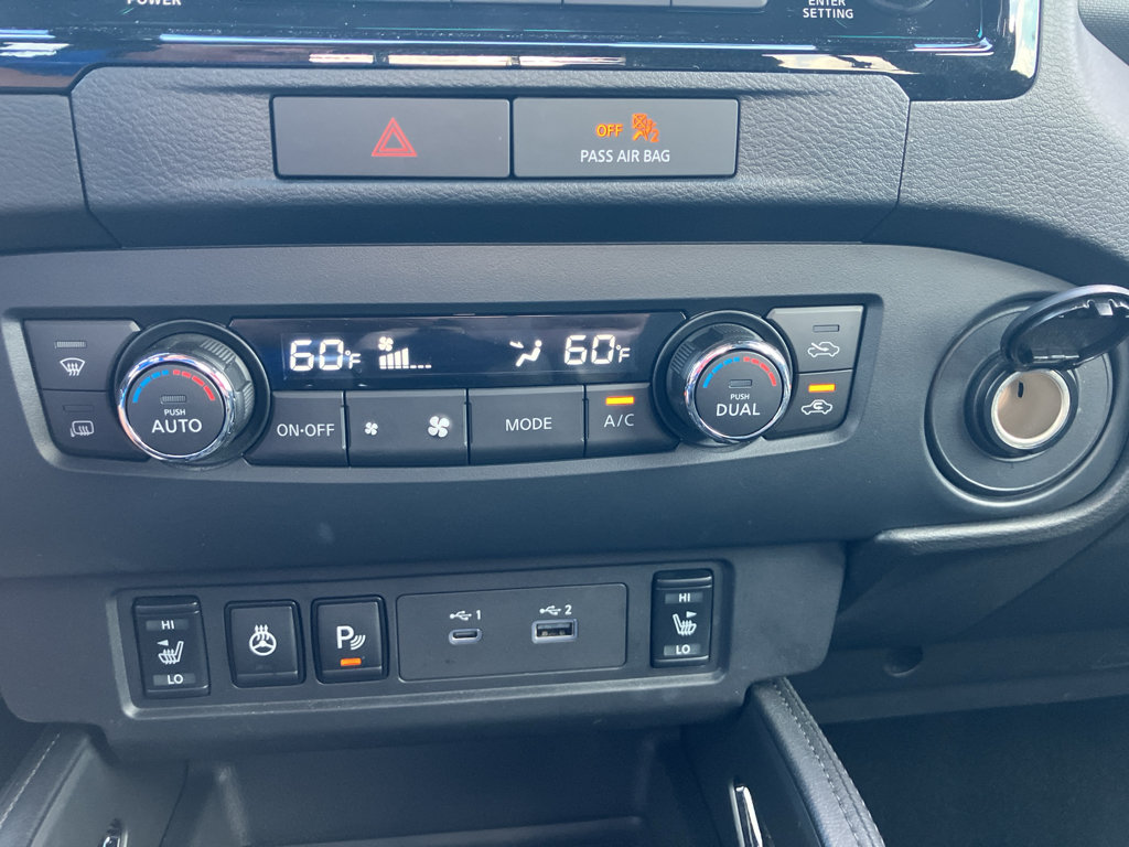 Used 2022 Nissan Frontier PRO-4X w/ Pro-4X Premium Package AWD/4WD image 23