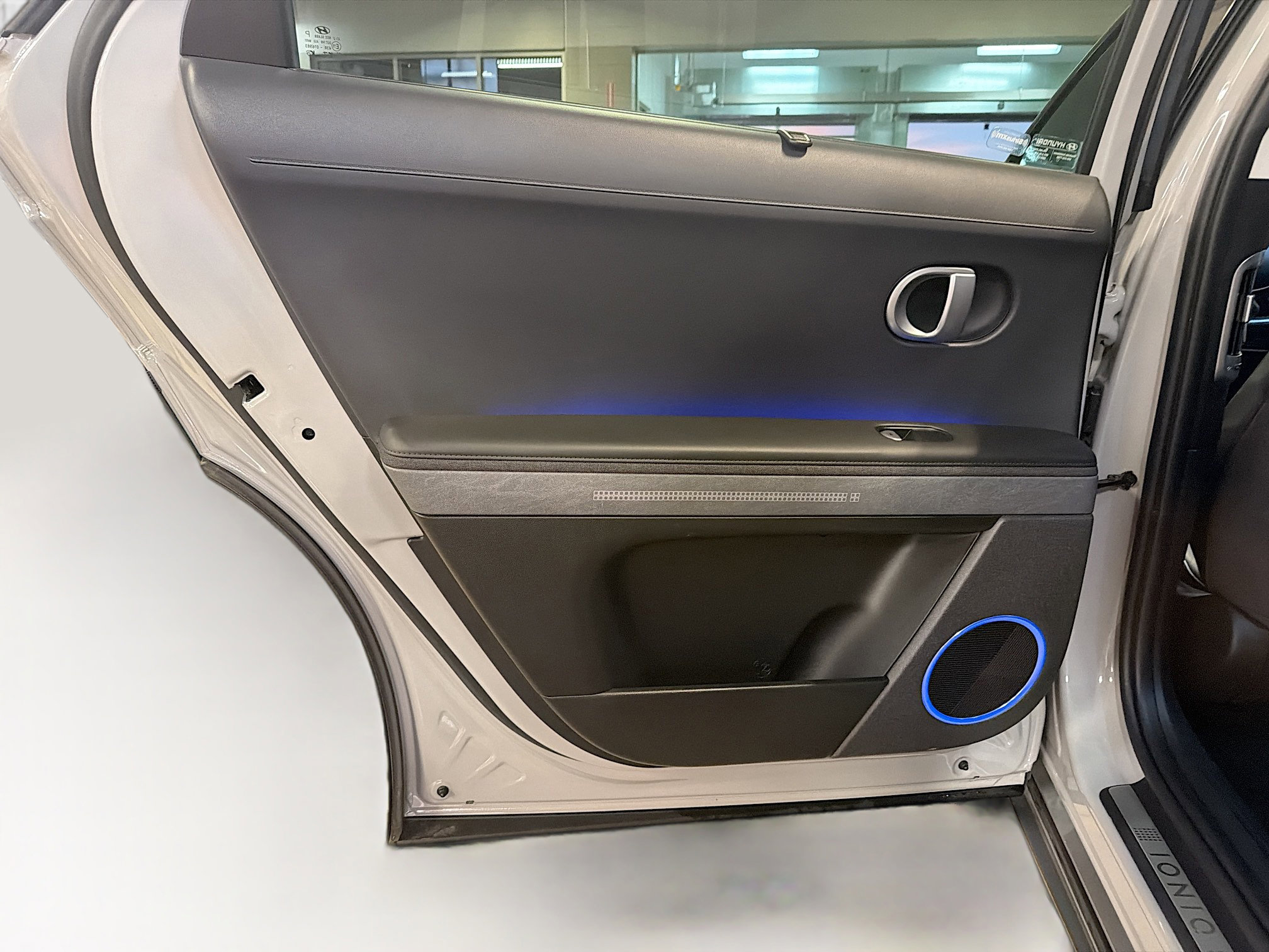 Used 2023 Hyundai Ioniq 5 Limited image 27